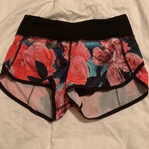 Lululemon speed shorts Secret Garden